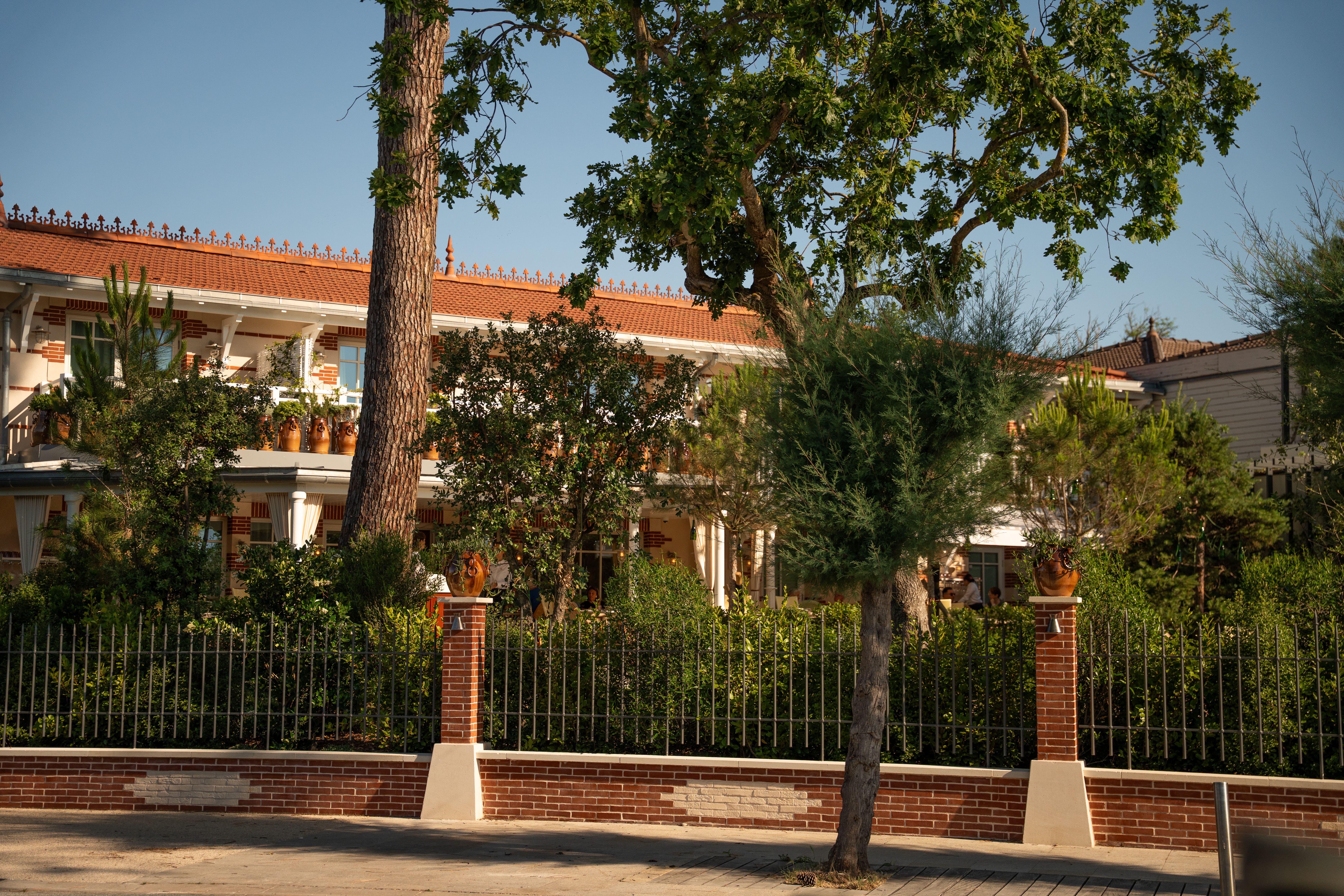 REALISATION PAYSAGERE – HOTEL 5 ETOILES: VILLA COLETTE AU CAP FERRET