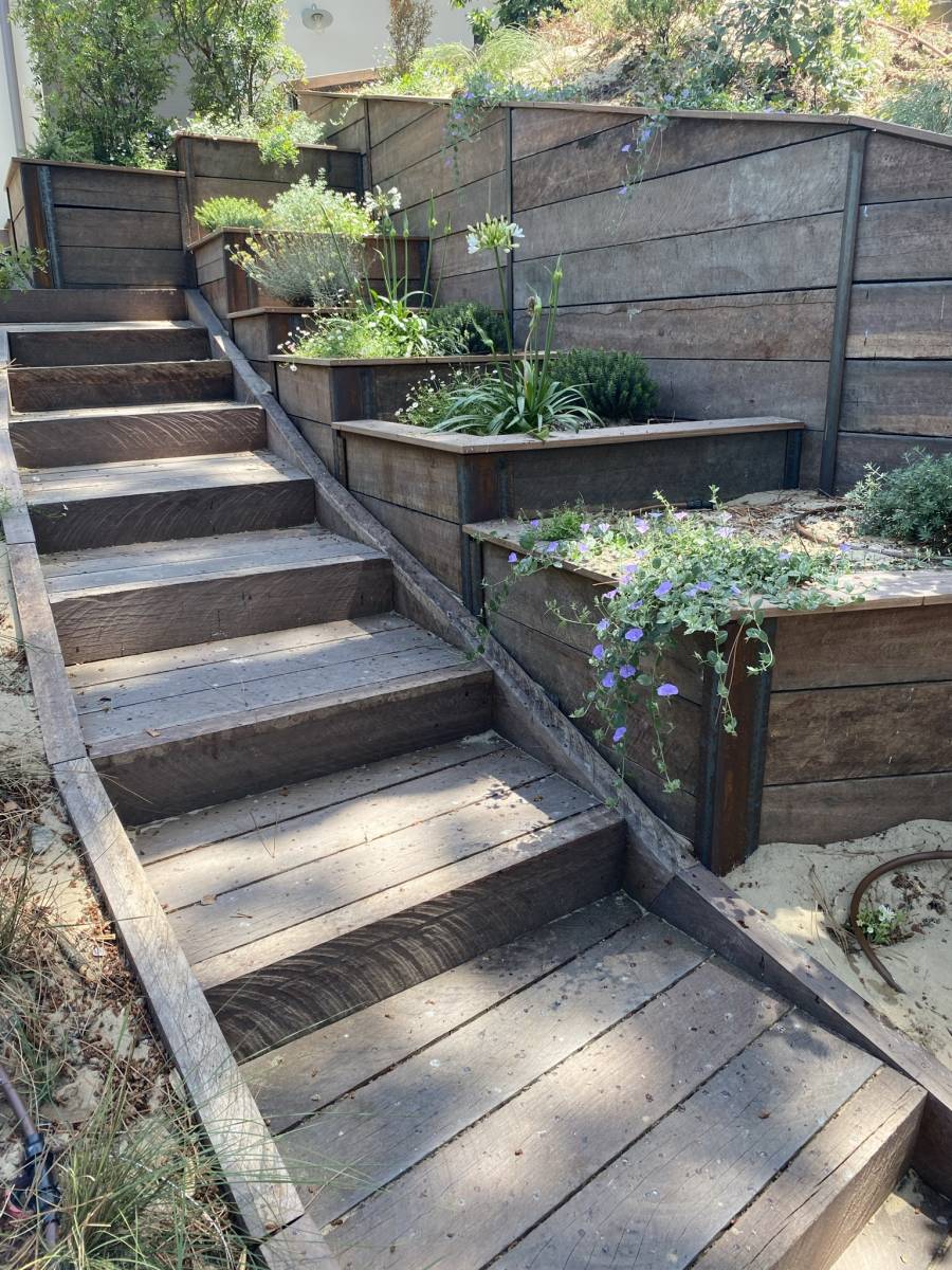 création escaliers bois extérieurs sur le Bassin d'Arcachon
