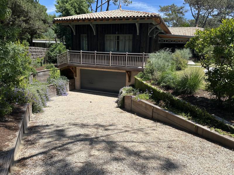 Realisation d'une allée carrossable et végétalisation des soutènements sur le Bassin d'Arcachon