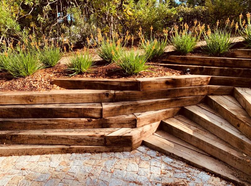 Murs de soutènement en traverses sur le Bassin d'Arcachon